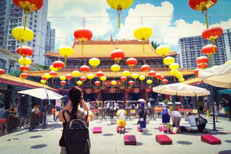 Visit the Wong Tai Sin Temple in Hong Kong to do