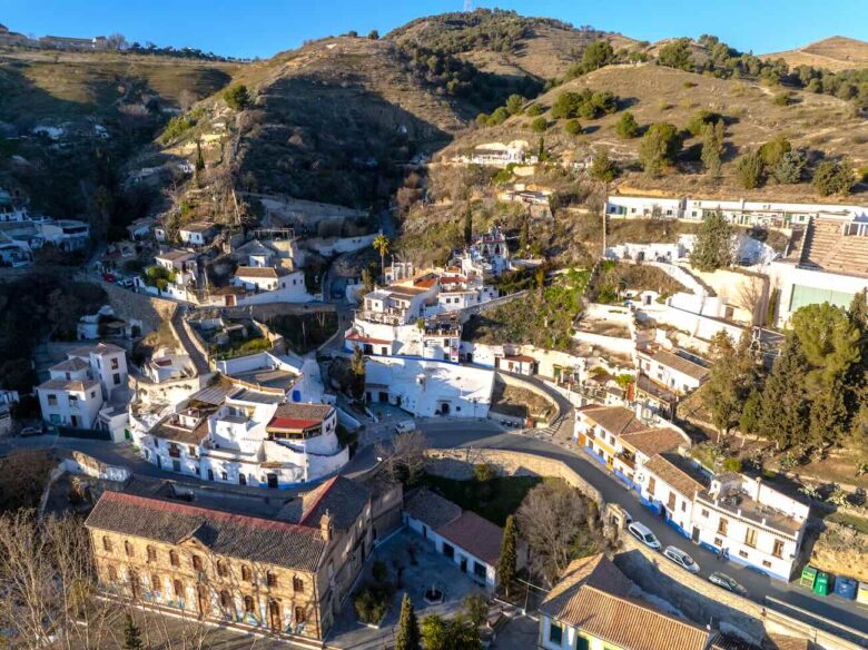 Sacromonte, where to stay in Granada in a cave