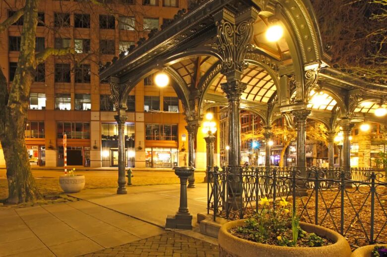 Pioneer Square, great neighborhood for sightseeing