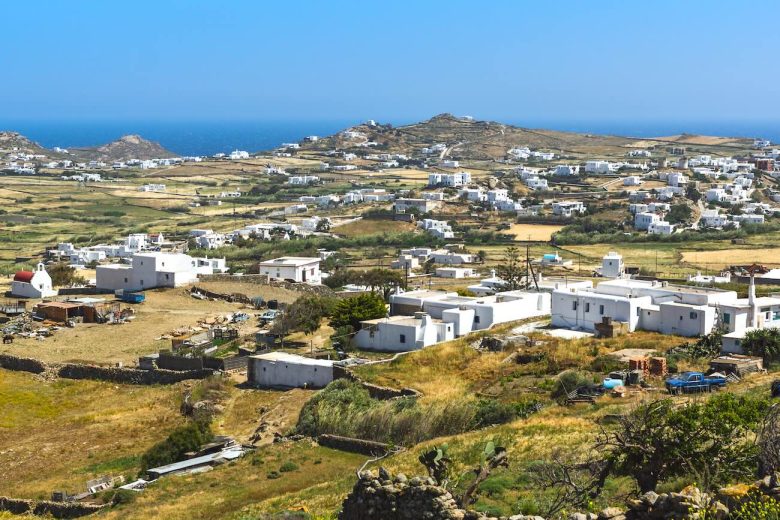 Ano Mera, small town, quiet and relaxing