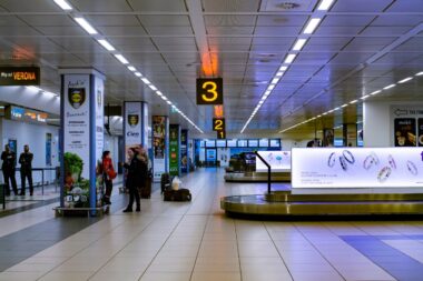 How to get from Verona Airport to city centre