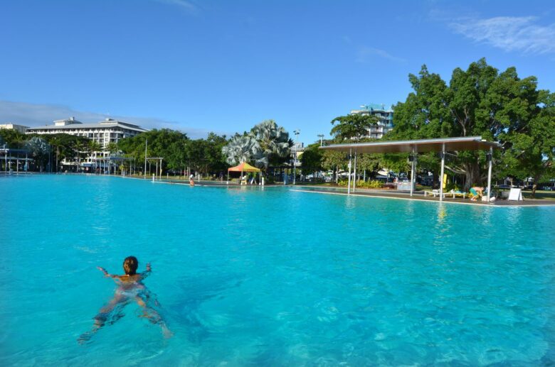 Where to stay in Cairns: Esplanade