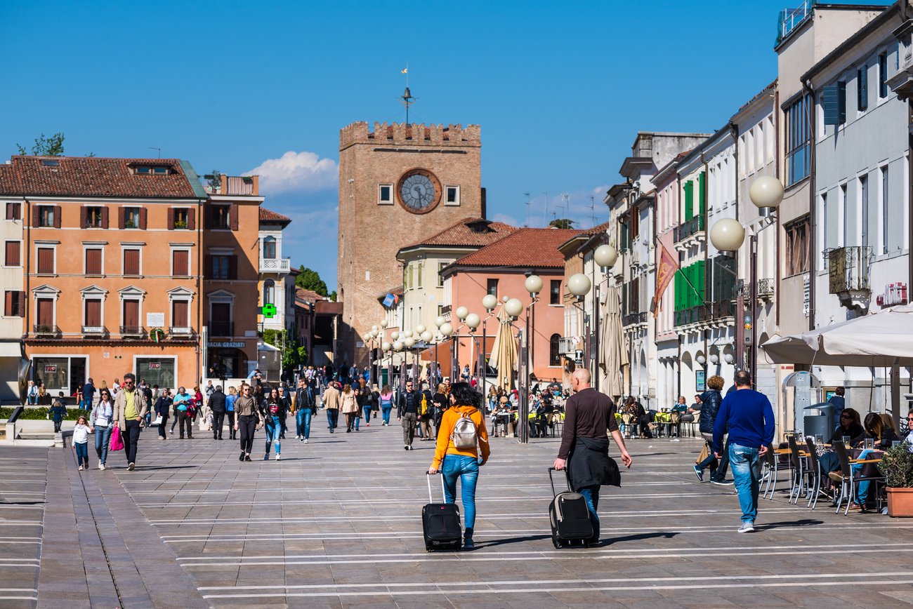 how to get from mestre to venice