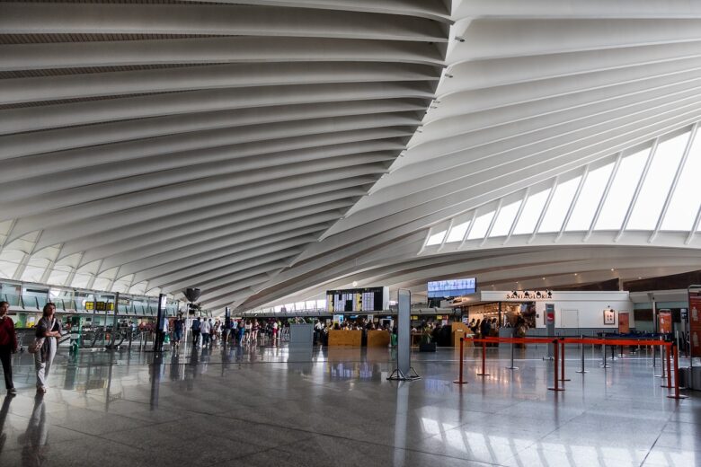 How to get from Bilbao Airport to City Center