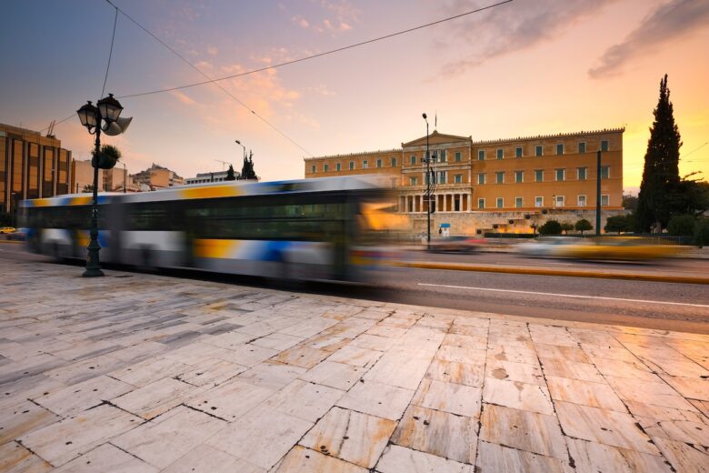 Express Bus – The Cheapest Option (and Runs 24/7)