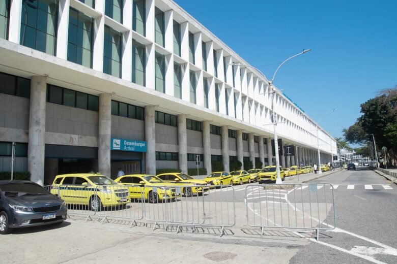 Taxi – convenient, but often the most expensive option