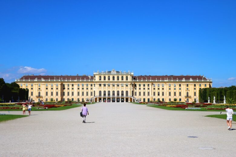 Stroll Through the Schönbrunn Gardens and Climb Up to the Gloriette